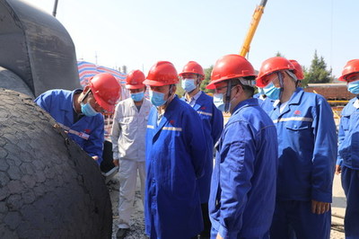 高建成“五一”到項(xiàng)目施工現(xiàn)場調(diào)研并看望慰問堅(jiān)守崗位的一線勞動(dòng)者